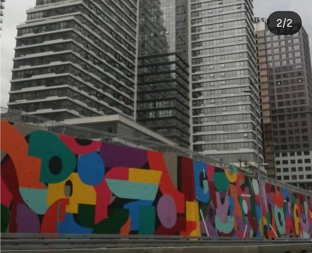 İstanbul'da İmamoğlu'nun ilk icraatı ; otoyol kenarlarında egzos emisyonu sağlayan dikey bahçeleri söküp yerine beton grafitiler yapmak olmuştu.