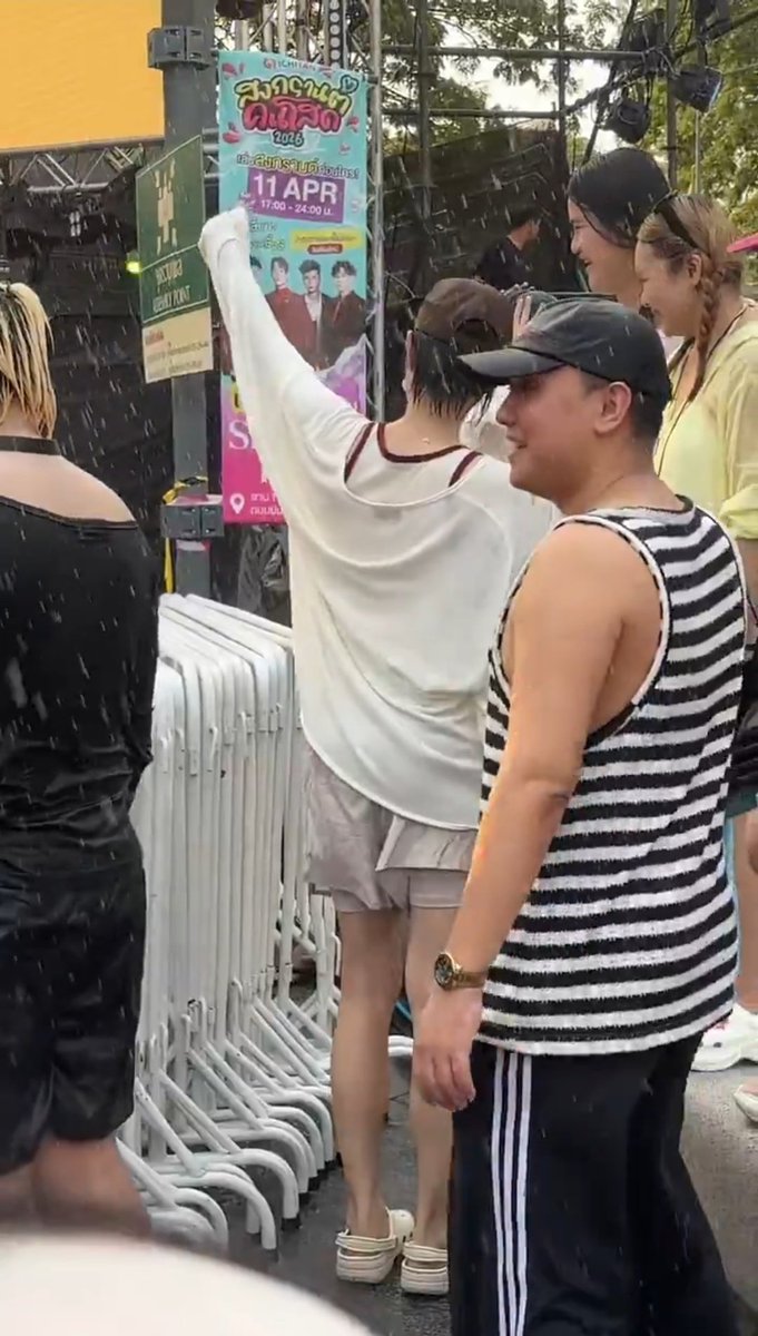 melyn❦ tweet media