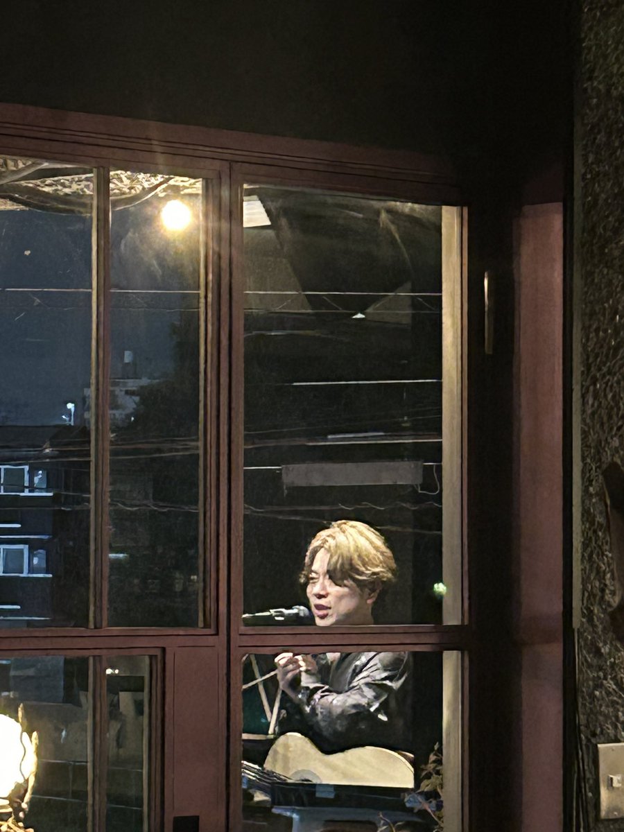 8948YONASAN's tweet image. #スカイランタン
#girltalk
#isojun