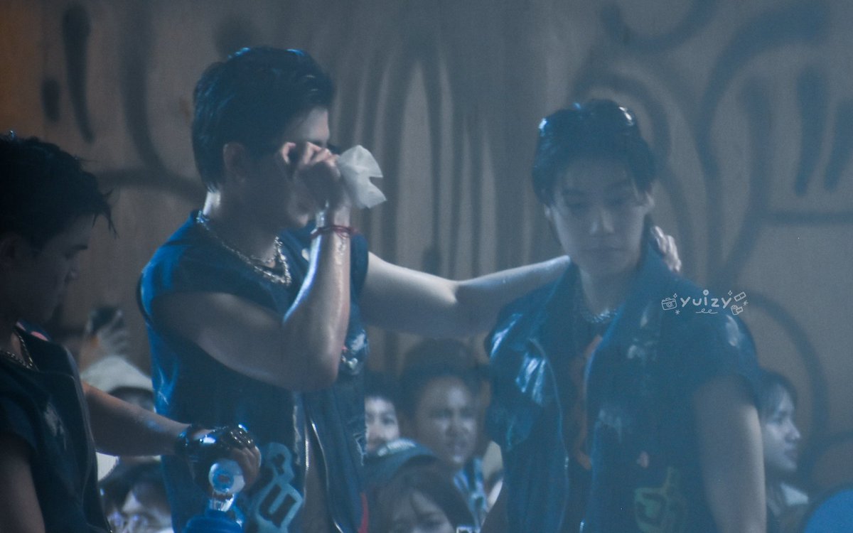 🍋yUiZy🌈 tweet media