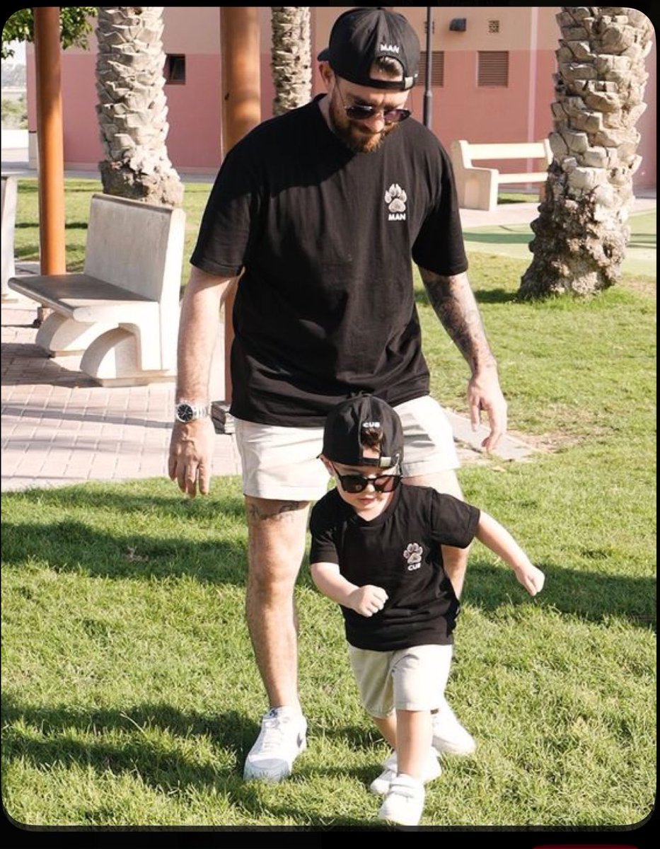 YourOptimalSVA's tweet photo. He’s watching everything.
He’ll grow up remembering this.

Fathers, should matching outfits be more intentional? 👀 indicate with Yes or No https://t.co/ZSKxe9Xsjb