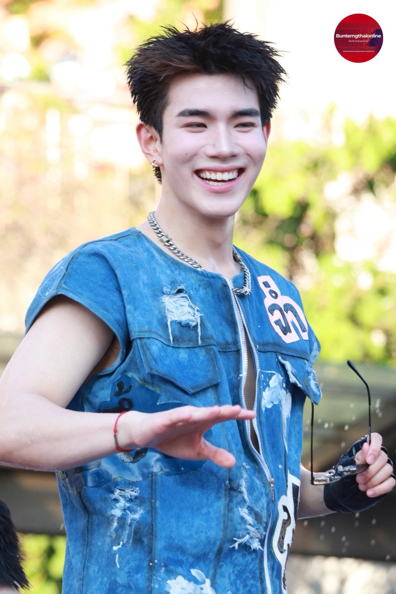 " โฟร์ท - ณัฐวรรธน์" บนขบวนรถพาเรด เปิดเทศกาล “อภิมหาสงกรานต์รางน้ำ THE JOY OF THAI ตะลุยสุข สนุกไทย” 🫧✨

GEMINIFOURTH SONGKRAN KPW

#SuperFluid2026xGEMINIFOURTH
#Fourthnattawat 
#อภิมหาสงกรานต์รางน้ำ