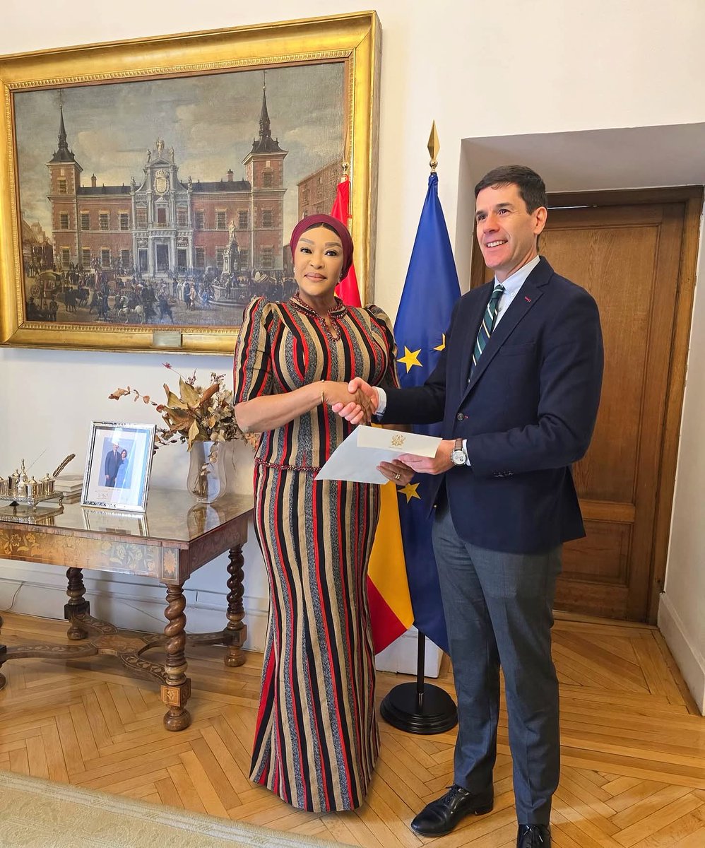 ObibaSlycollins's tweet photo. Honoured to present my Letters of Credence and Letter of Recall to H.E. the Director General of Protocol of the Kingdom of Spain.

This marks the official start of my duties as Ghana’s Ambassador to Spain, and I look forward to strengthening the strong bonds of friendship https://t.co/EOt3tPXNwH