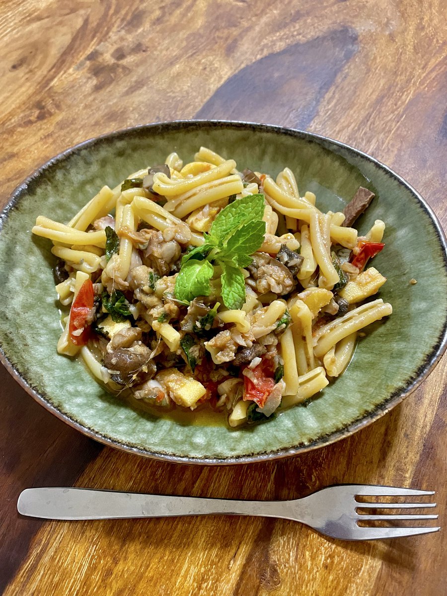 ようほう tweet media