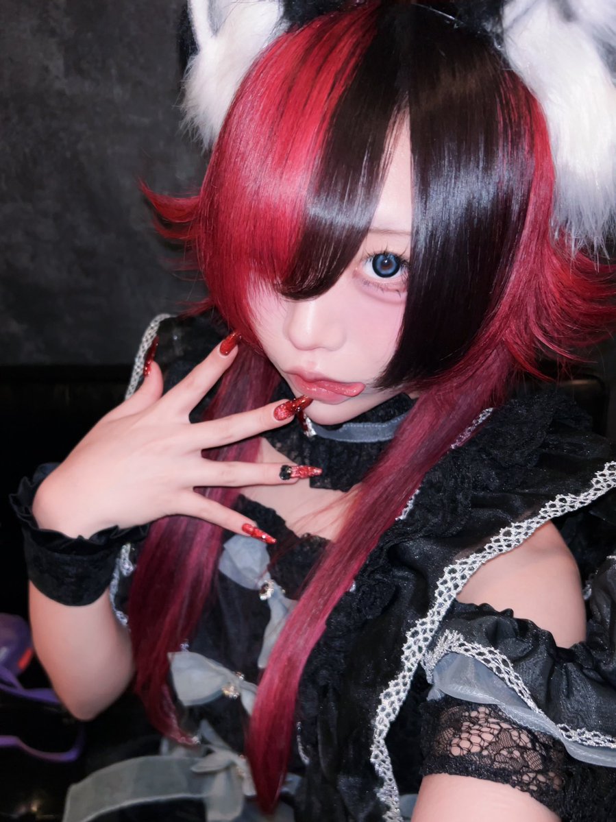 リ亜🦴@クロナイ 5/3就任式❣️ tweet media
