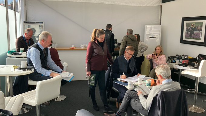 Uncle Ernie: Still following the gee-gees tweet media