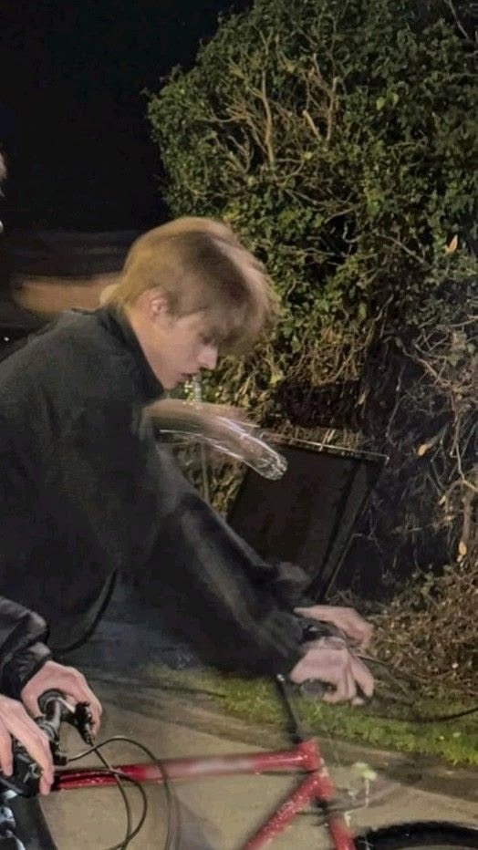 aliorook's tweet image. #tones omegaverse au.

several things to fix.