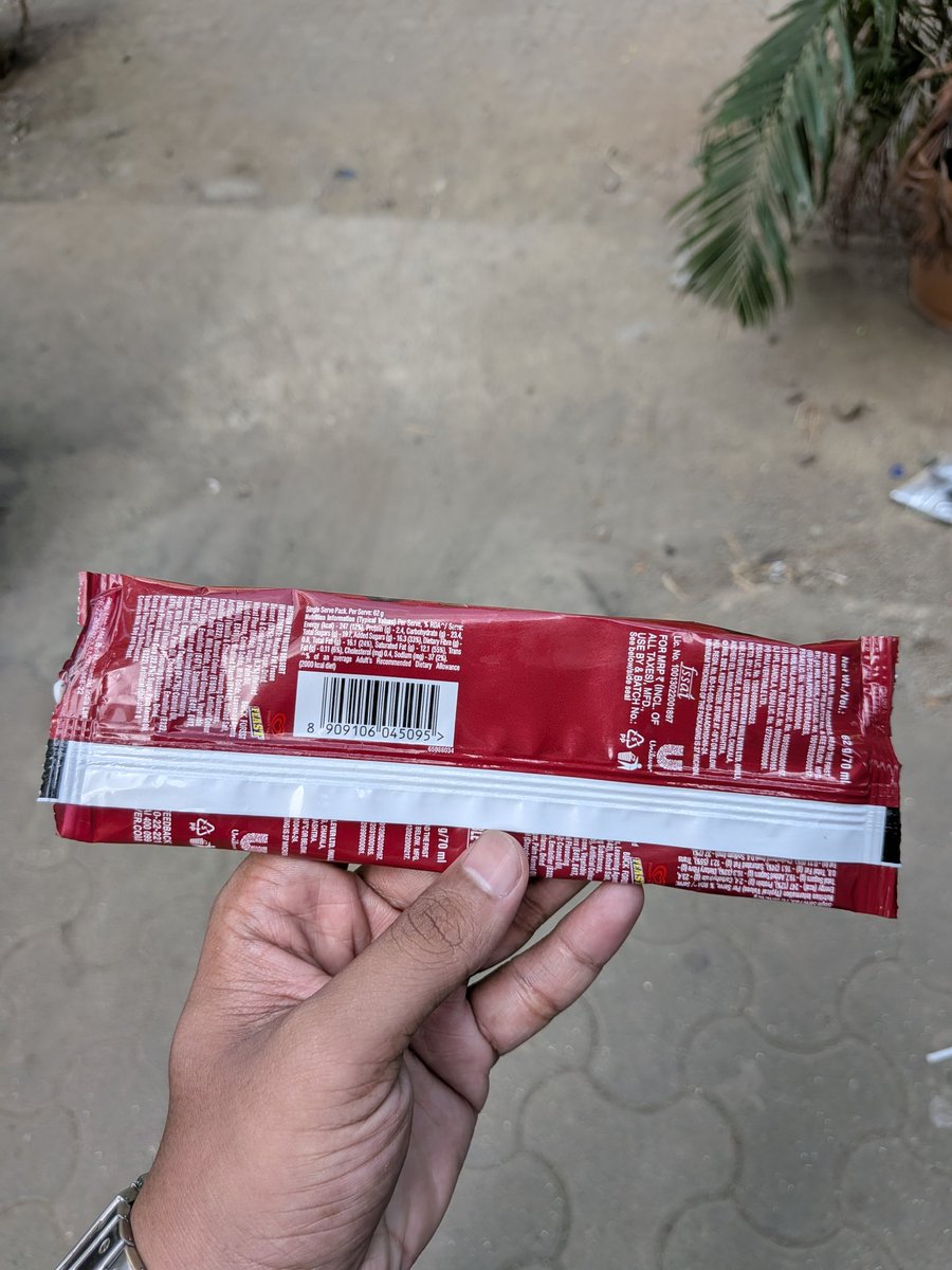 hamm_pvt's tweet photo. I have just bought black forest feast icecream of @KwalitywallsIn and it came out as normal chocobar icecream with no black forest flavour in it. For reference pictures are mentioned. Kindly Acknowledge and stop fooling your Consumers. It should get escalation. https://t.co/ptp2gF4i6A