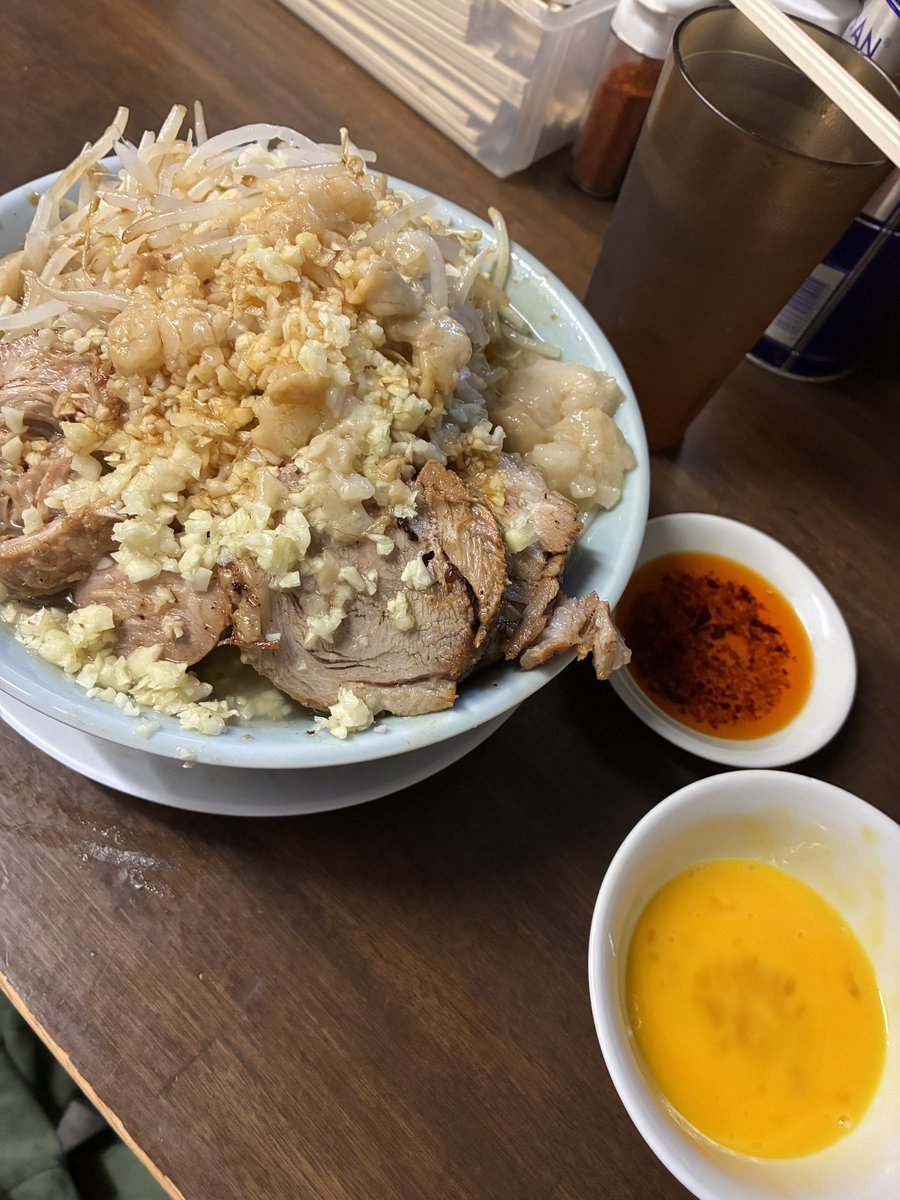 sento_hiroshi's tweet photo. らーめん玄 さん

小らーめんカタメ生卵ラー油豚2枚
全部

脳汁が出まくる最高の一杯でした。

いつもありがとうございます🙏 https://t.co/Li6vzVwgU2