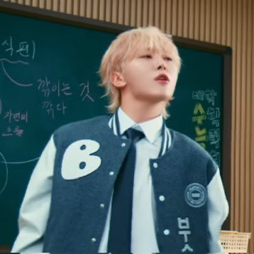 아⁹ 뿌 ☽̶☾ tweet media