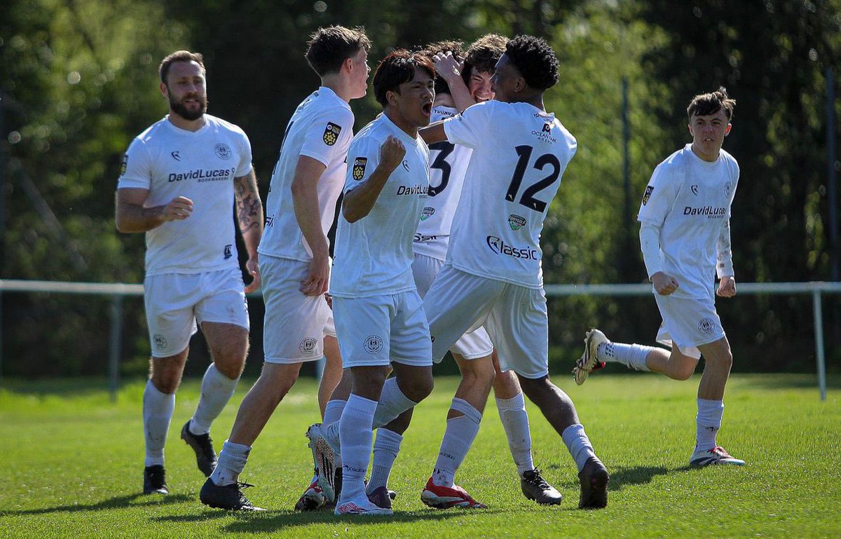 CaerauElyFC's tweet image. Some more snaps from our title winning clash against @BaglanDragons yesterday📸

Credit to @mccapturesss 

#ONerthINerth

@CymruLeague @FAWales @YClwbPelDroed @FutbologyWales @CVSFA @oceanparkarena1 @No1St_Davids @Cymruleagues18 
#developmentteam #reserve #football #caerauely
