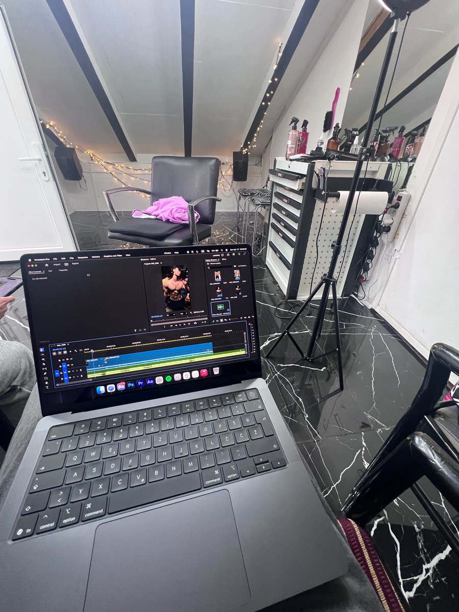 Elite Fnaux tweet media