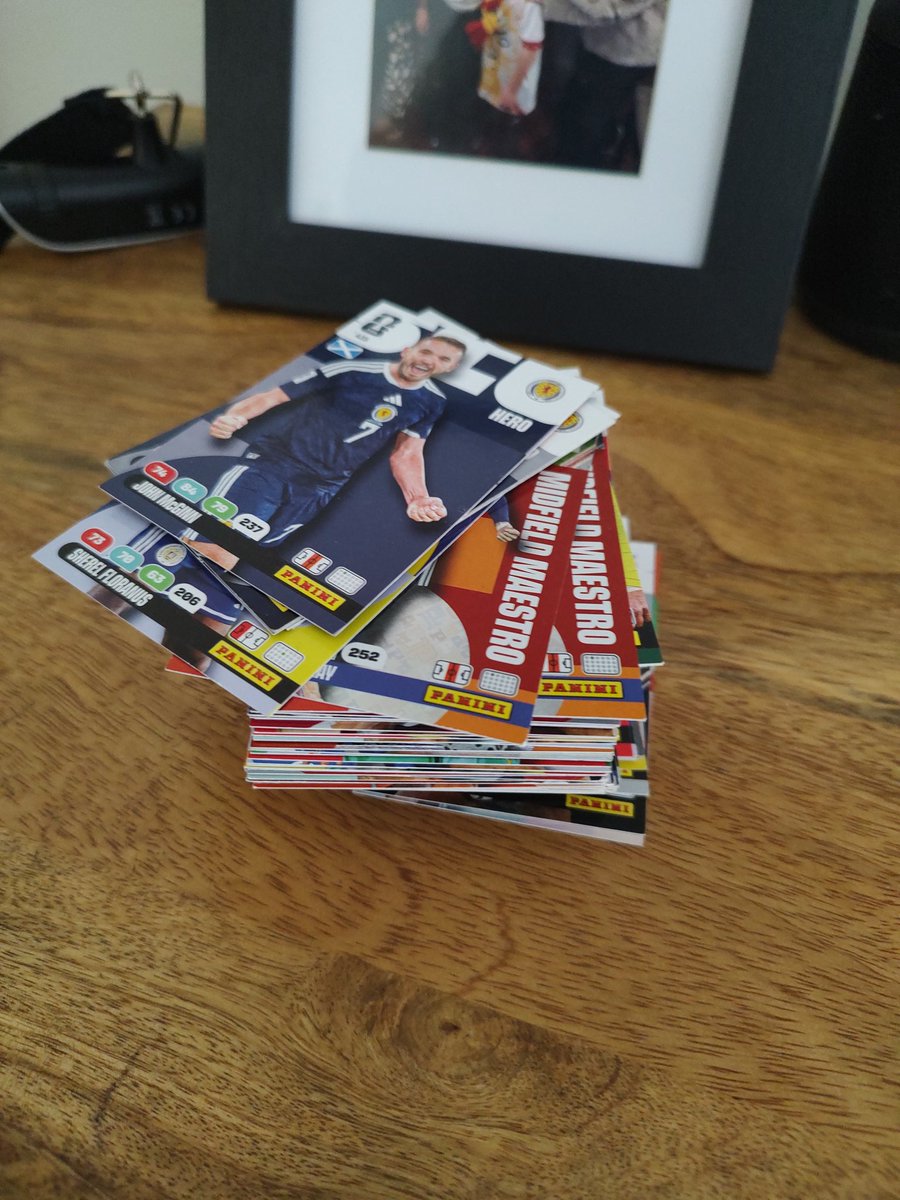 stuthejag's tweet image. Best thing about being a world cup dad, is the wee man is collecting the FIFA World Cup 2026 Adrenalyn XL Cards (sadly not stickers like in my day).
Anybody know any decent swapping sites platforms for all his doublers ? 
#panini