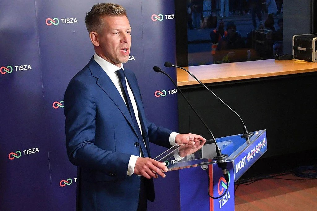 lequotidien509's tweet image. Le Premier ministre hongrois #ViktorOrban concède sa défaite après 16 ans au pouvoir. #PeterMagyar et son parti Tisza remportent une large majorité. #Haïti #Diaspora #lequotidien509 @lequotidien509 #Hongrie #Europe #Politique