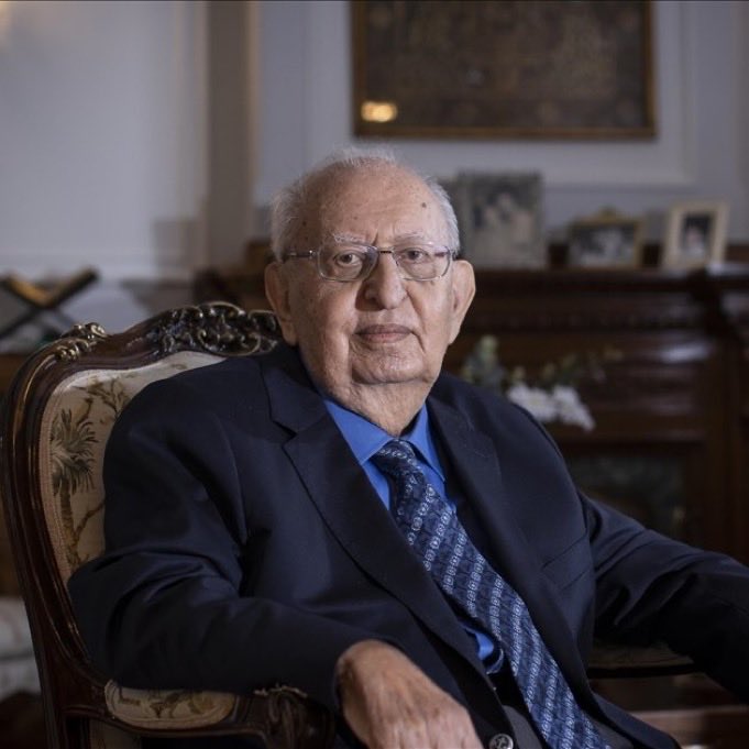TBMM Eski Başkanı Hüsamettin Cindoruk, 93 yaşında hayatını kaybetti.