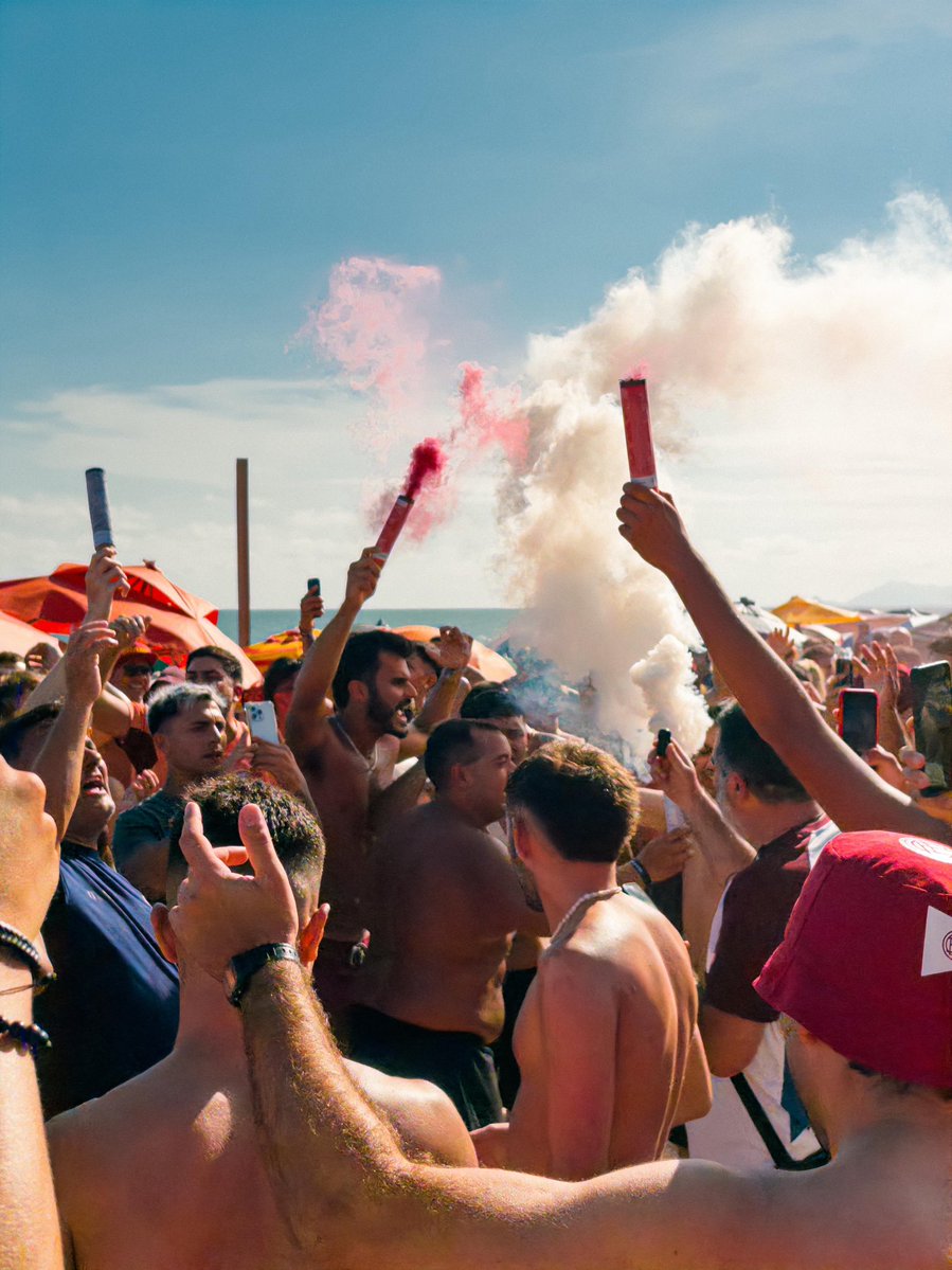 Buen día para los hinchas del Club del sur con MÁS HINCHADA, MÁS TÍTULOS, MÁS SOCIOS, MÁS ESTADIO.

Buen día para vos que sos hincha del GLORIOSO CLUB ATLÉTICO LANÚS 🇱🇻🙌🏻

🏆🏆🏆🏆🏆🏆🏆🏆🏆