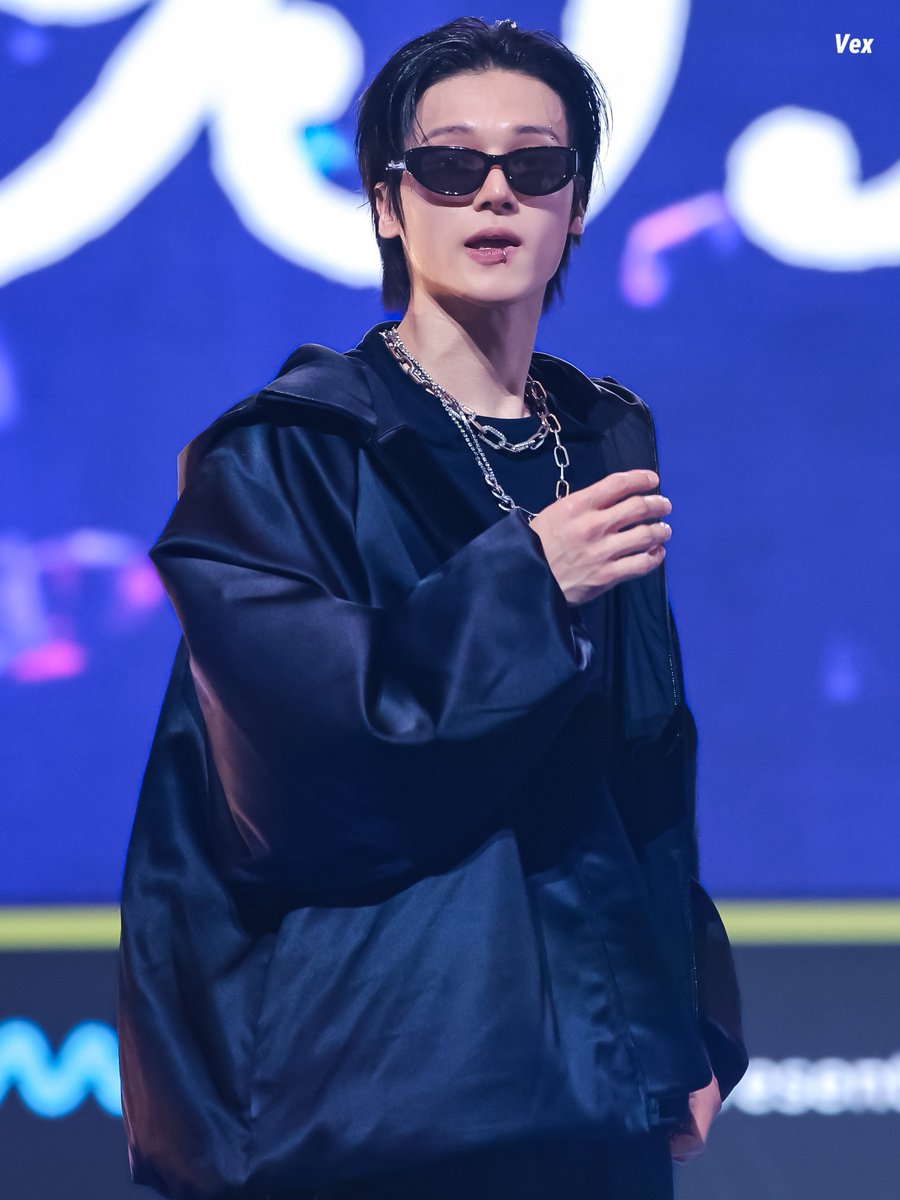 𝙑𝙚𝙭 tweet media