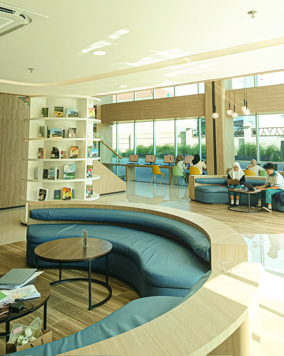 yogaa calon pustakawan²⁴🐈 tweet media