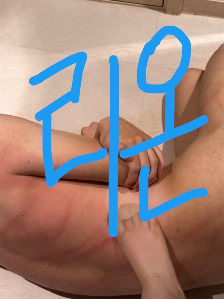 fdsdstrion's tweet photo. 계정 옮긴지 얼마 안되서 또 정지라 새로 팜^^ 800팔로워 리온 맞음 ㅋㅋ 다들 ㅈ빠지게 돌아와서 인사 박자 😋

#부산 #펨돔 #멜섭 #핀돔 #핀섭 #사디 #마조 #스팽 #조련 #여존 #남비 #페티쉬판매 #유플 #온플 #상납 https://t.co/06sYa9RQdQ