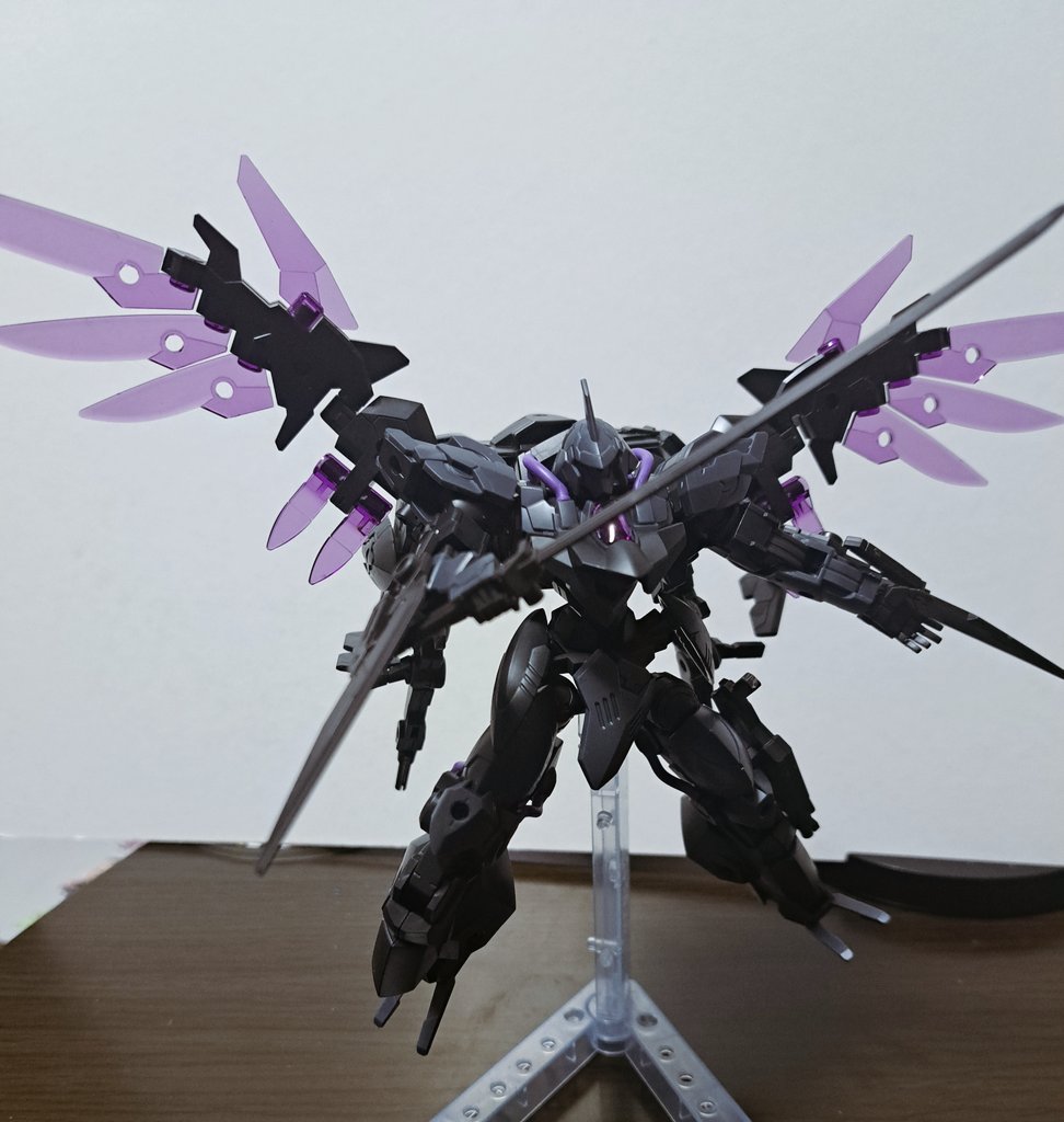 ルオリッツ tweet media