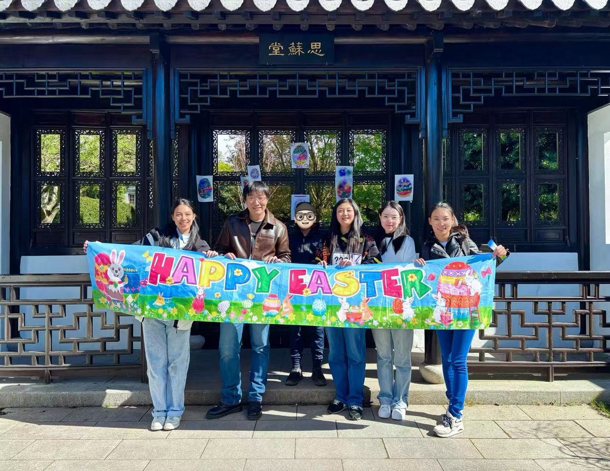 loveactuallyCHY's tweet image. On April 11, our Easter Family Day at St. Anne’s Park brought together joy, culture &amp;amp; connection.

From egg painting to garden egg hunts, families shared laughter and springtime memories in a beautiful Suzhou-style garden 💛

#LoveActuallyCharity #EasterEvent #FamilyDay