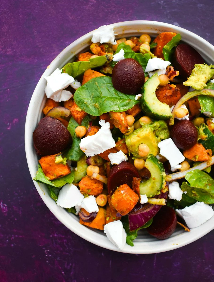 tinnedtoms's tweet image. ❤️ NEW RECIPE ⭐️ - Roasted sweet potato, spinach &amp;amp; dairy-free feta salad. A hearty salad with a citrussy dressing. A new favourite in my house.
tinnedtomatoes.com/2026/04/roast-…
#plantbased #vegan #vegetarian #dairyfree