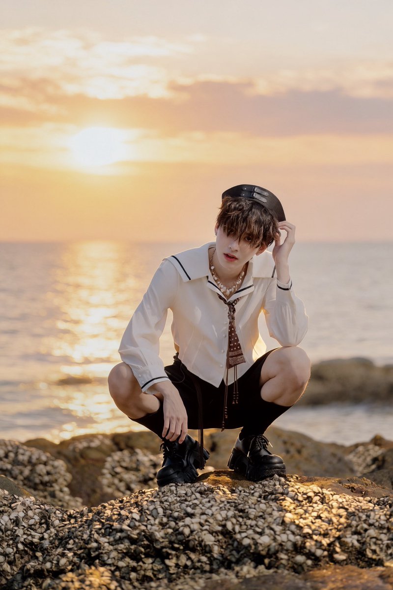 Auranew.ent tweet media