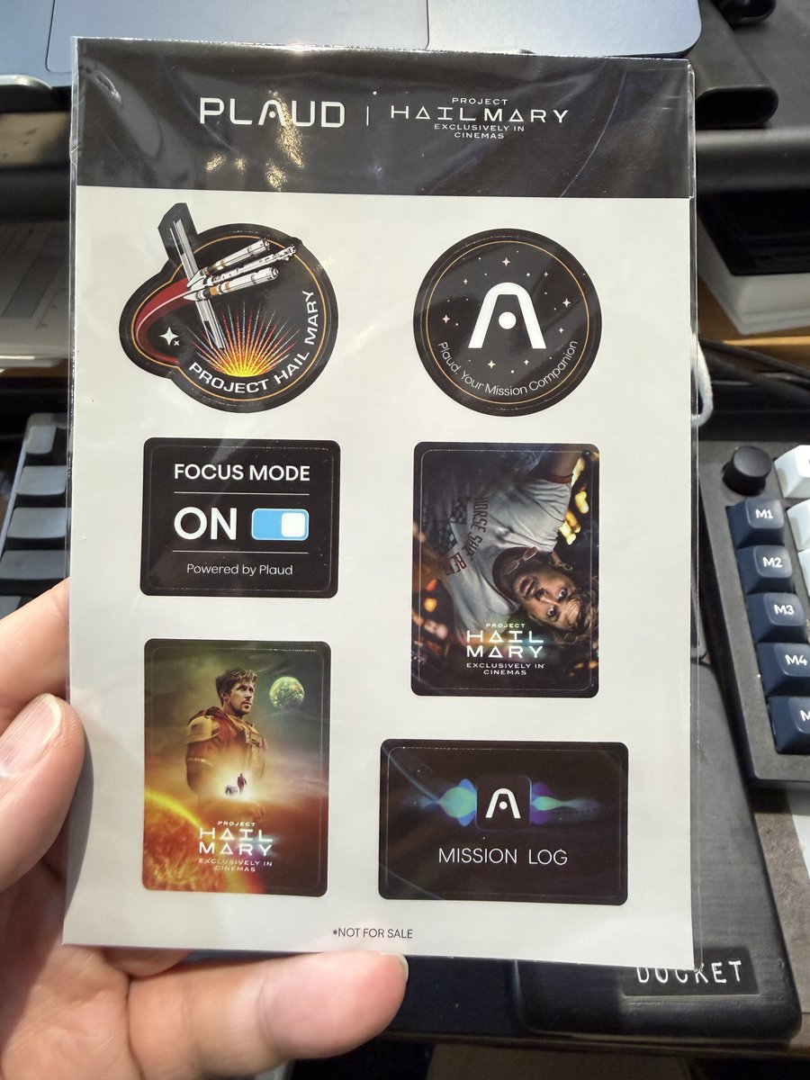 tyarinko's tweet image. #プロジェクト・ヘイル・メアリー
議事録録ってくれる「PLAUD」についてくるコラボシールが、下手したら劇場より充実している件