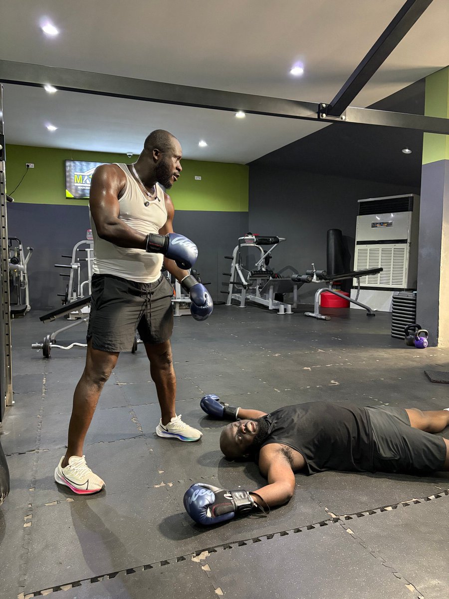 Akabenezer (Dr. Likee) tweet media