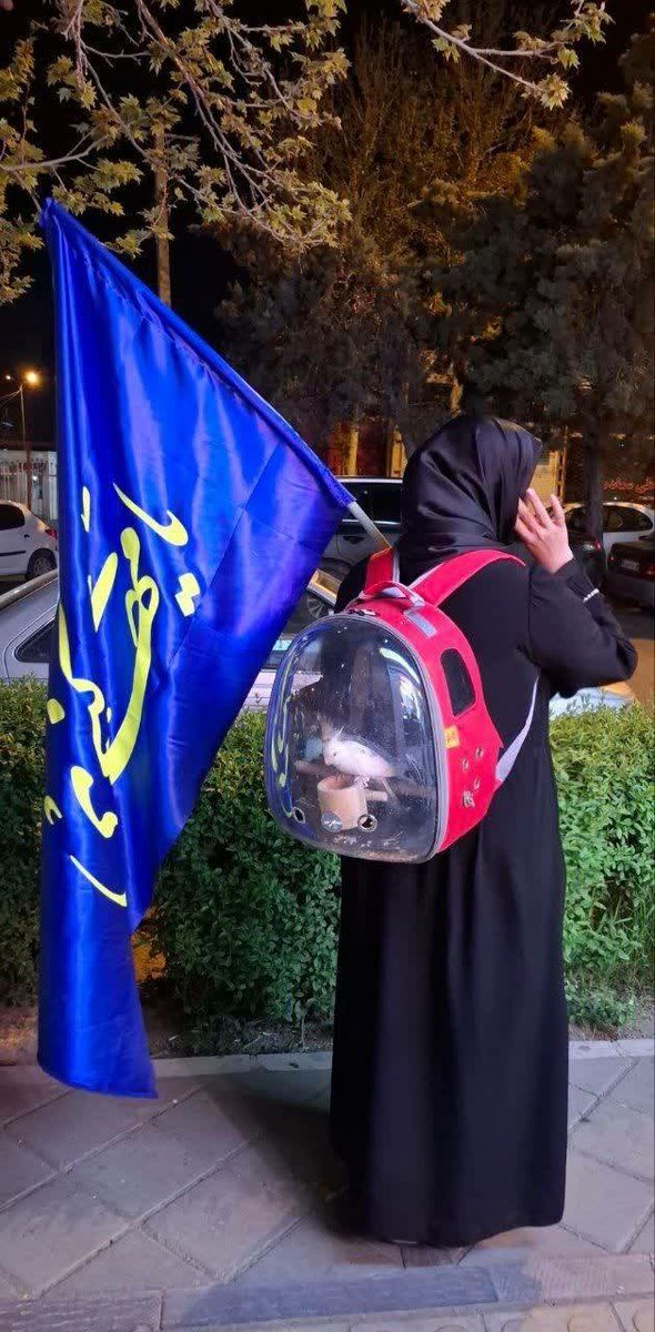 der2media2022's tweet photo. 🔰 " بیعت مردم قزوین؛راهی از نور که ادامه دارد "
🔖 #لبیک_یا_خامنه_ای 
🔖 #تا_پای_جان_برای_ایران 
🔖 #دفاع_مقدس_سوم https://t.co/877DBr2zNg