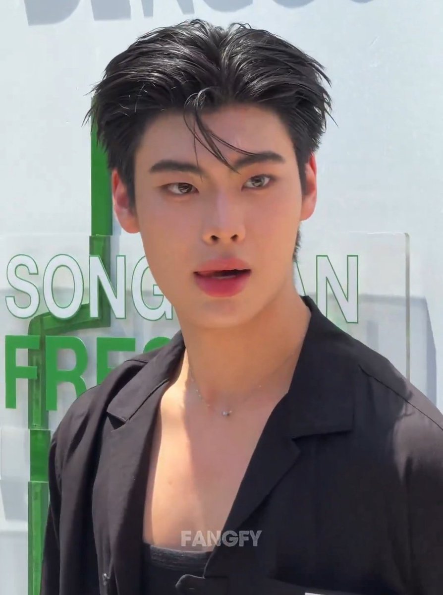 wwatsdatee's tweet image. THEE THIRATI JUST ONE CHANCE PLEASE 🛐🛐🛐

#tthi_eks #VichyDercosxThee