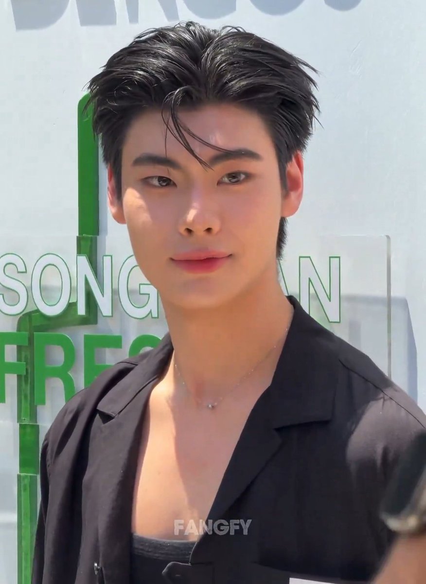 wwatsdatee's tweet image. THEE THIRATI JUST ONE CHANCE PLEASE 🛐🛐🛐

#tthi_eks #VichyDercosxThee