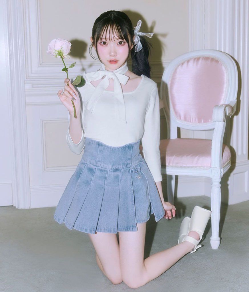 𝐋𝐎𝐖 𝐒𝐓𝐎𝐂𝐊 】 ⠀⠀⠀⠀ 大人気の美脚デニムスカパンXS完売.ᐟ