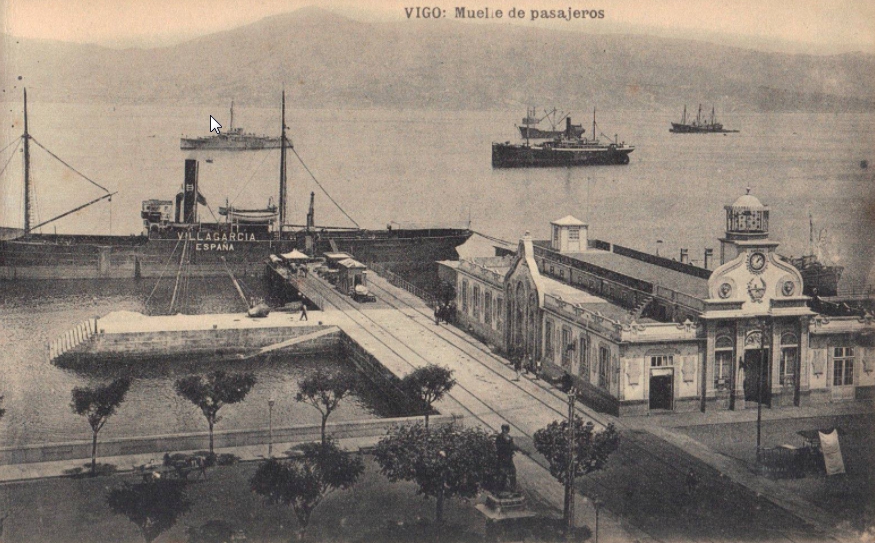 ¡Aunque la imagen de esta antigua postal transmita cierto aire de tranquilidad, lo cierto es que la desaparecida estación de pasajeros era una muestra de la pujanza que el puerto de Vigo había alcanzado a principios del pasado siglo!  #CCVVi