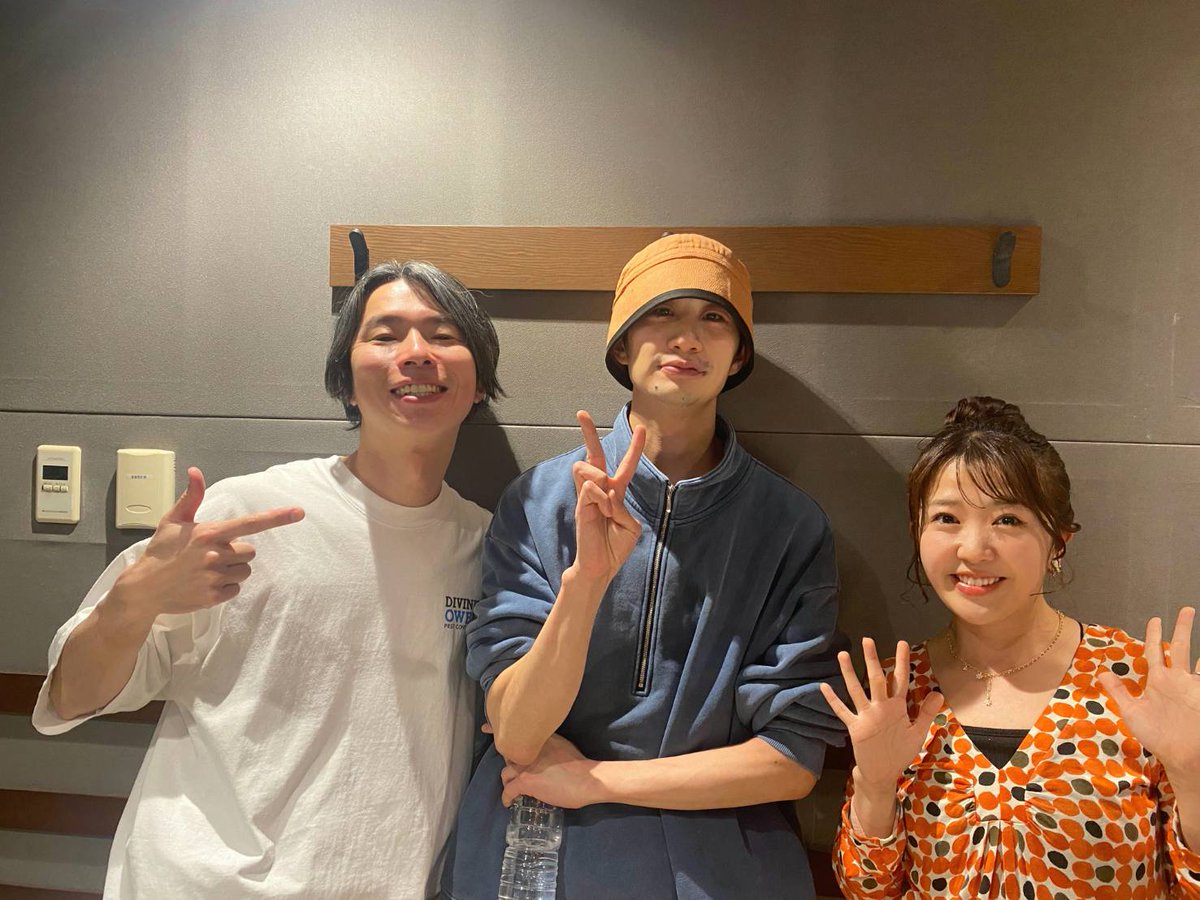 recorrer_jfn's tweet photo. 🕒15時台は…
🤝レコレール・ミーツ

2人組バンド #sunsite
#山本幹宗 さん・ #永嶋柊吾 さんをお迎えしました！

最新EP『Magan』もぜひチェックしてみてくださいね！

#レコレール https://t.co/V90QJChfCP