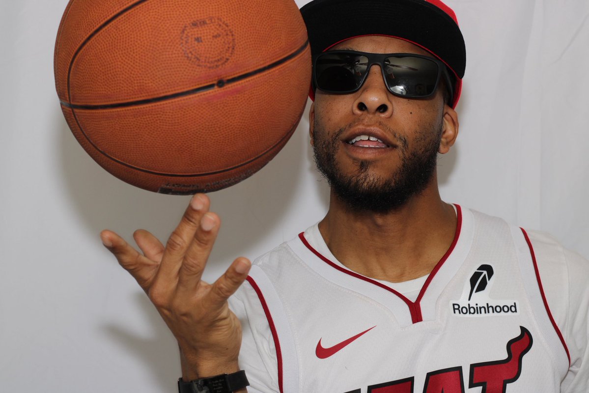 DJ RichFLo tweet media