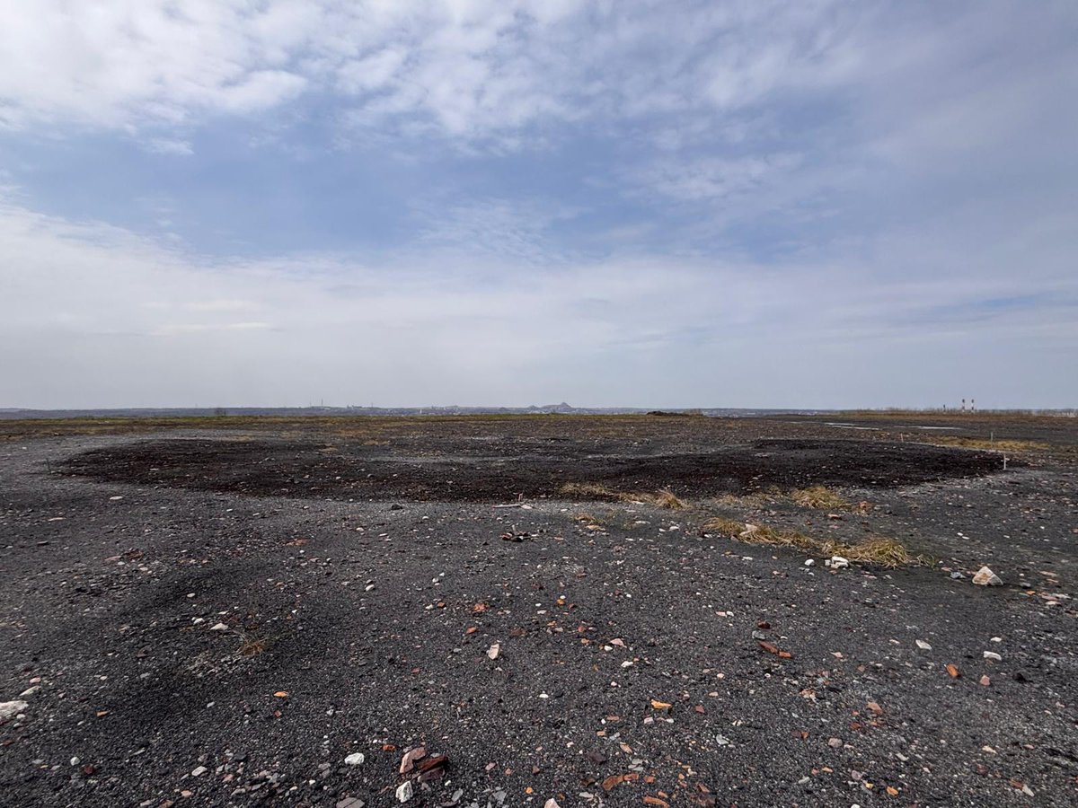 REECOL_project's tweet photo. Tests of a novel non-contact #soil #remediation #technology developed in #REECOL are being continued at the “Północ” coal waste heap in Jankowice (Poland). The field activities are carried out by @ItgKomag. https://t.co/tbxL1kXNMw