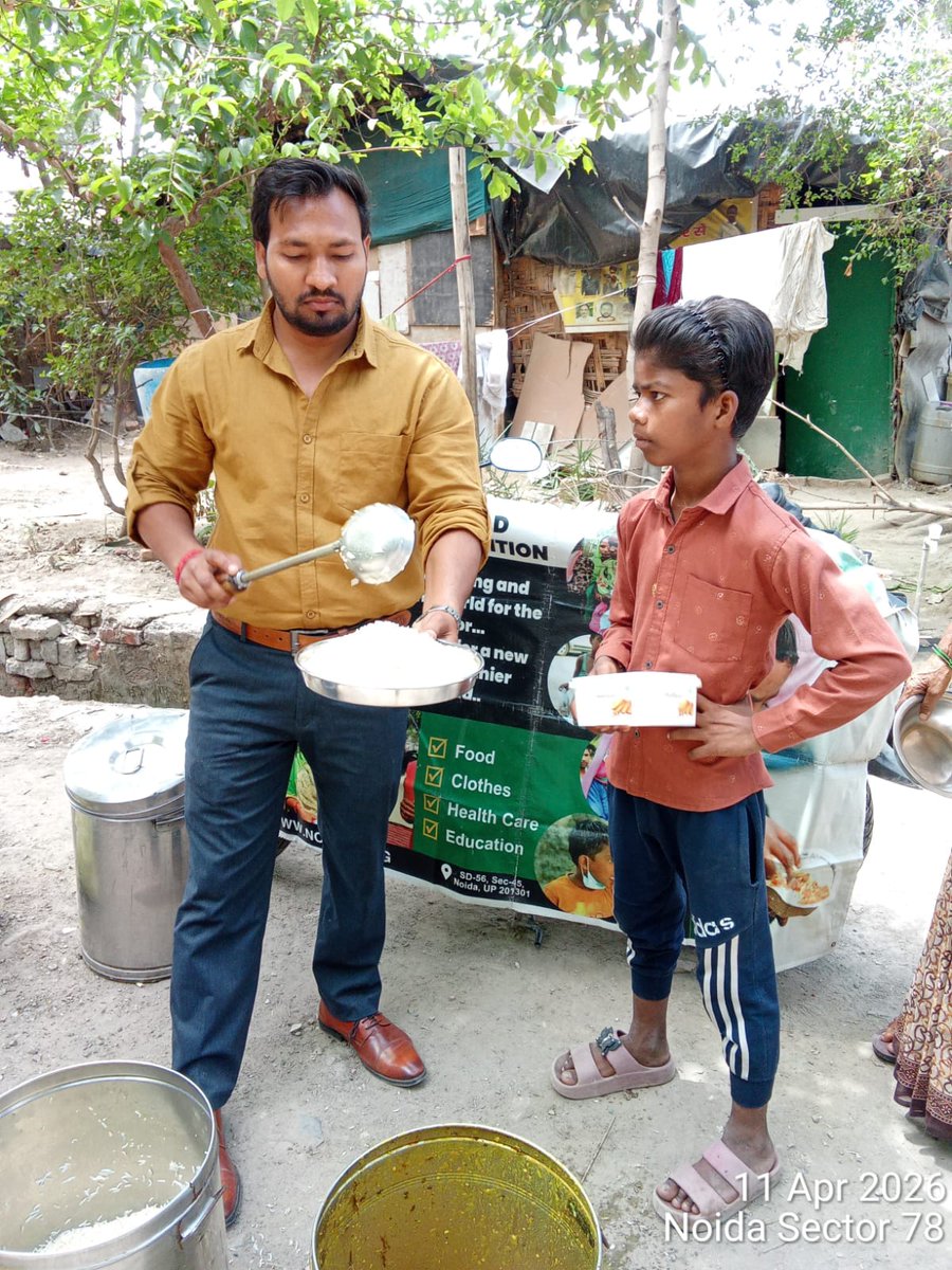 ncc_dn's tweet photo. A simple meal, a powerful impact. 🍛
Every plate we serve is more than just food—it’s hope, dignity, and a reminder that no one is forgotten. Together, we can turn compassion into action and hunger into happiness. Let’s continue spreading smiles, one meal at a time. 💛 https://t.co/tNMp5TA3wv