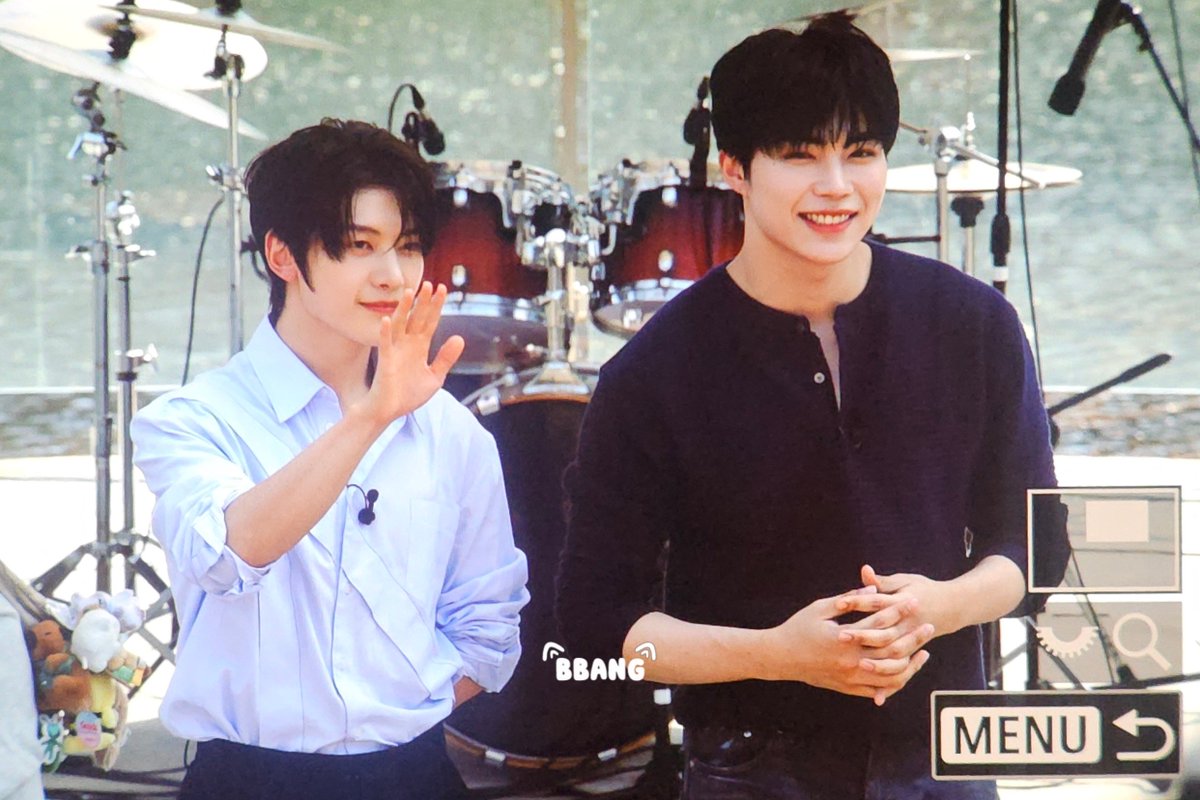 빵 tweet media