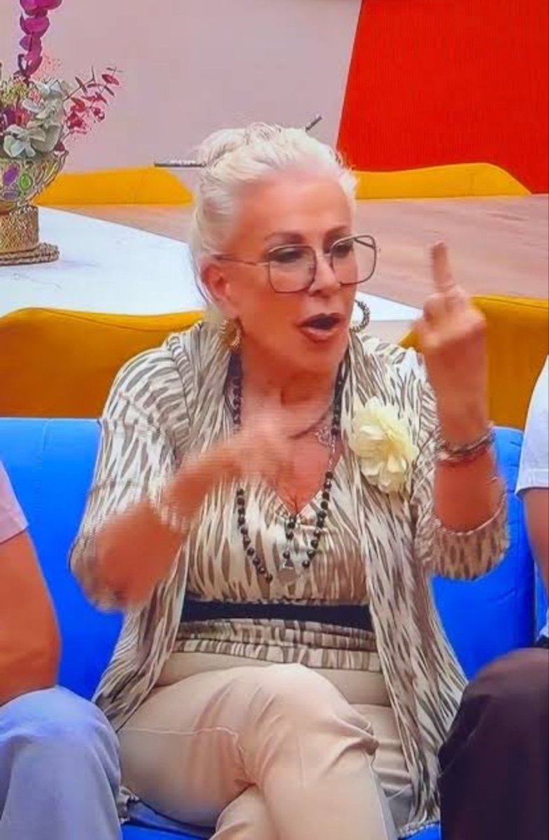 hipernova⋙ tweet media