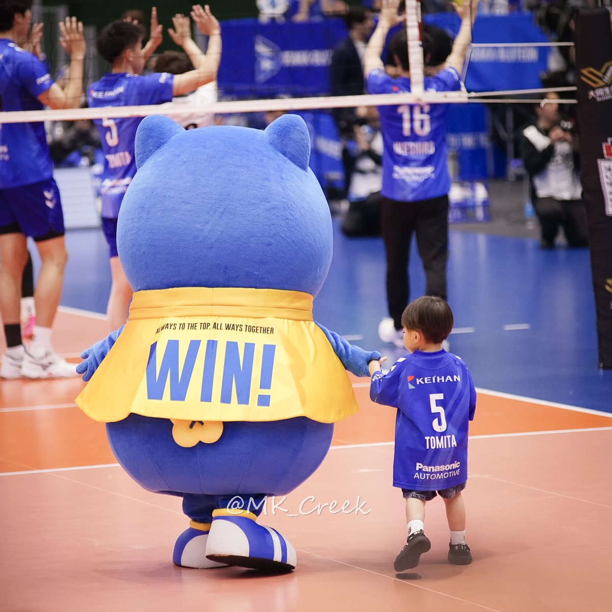 𝕞𝕒𝕪𝕒* tweet media