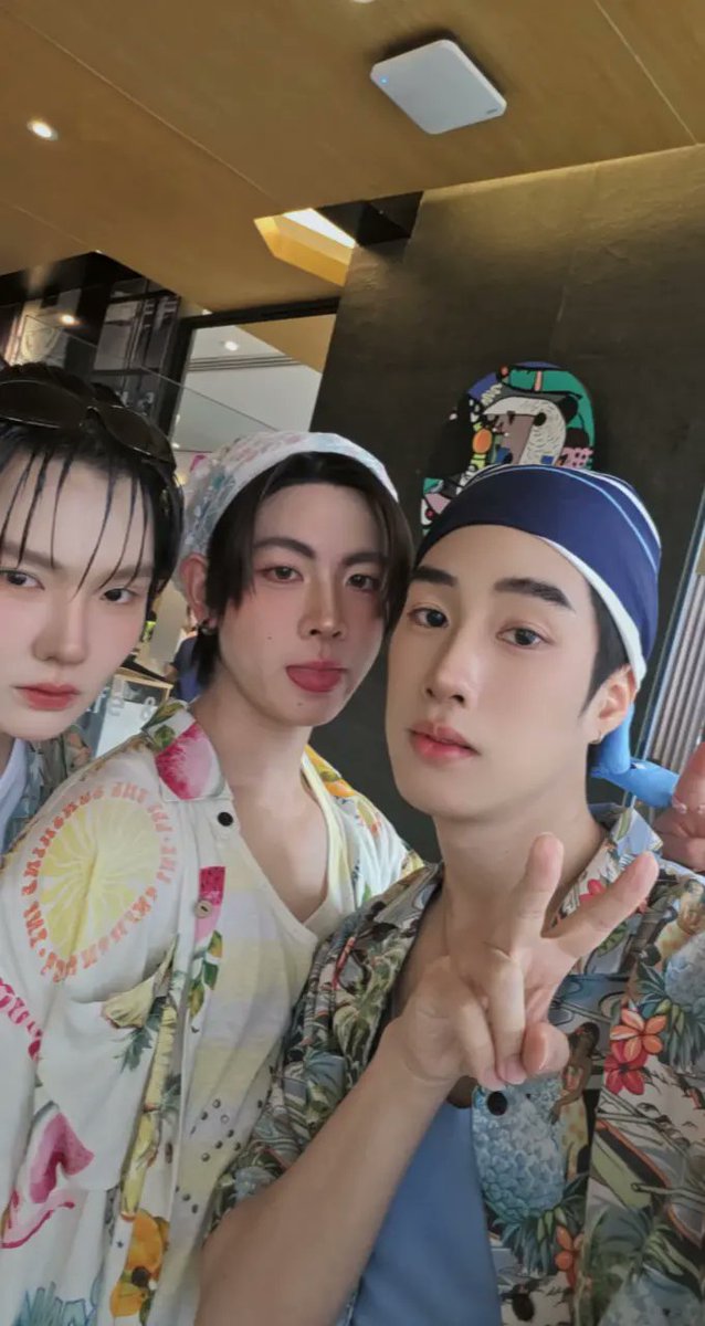 ชาวเขมพร้อมรึยังง วันนี้มาจอยกันนครับบ

KHEMJIRA X ICHITAN SONGKRAN  
#ถืออิชิตันมาม่วนกับหมู่อ้ายเขม