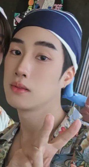 สจ.พายไก่ tweet media