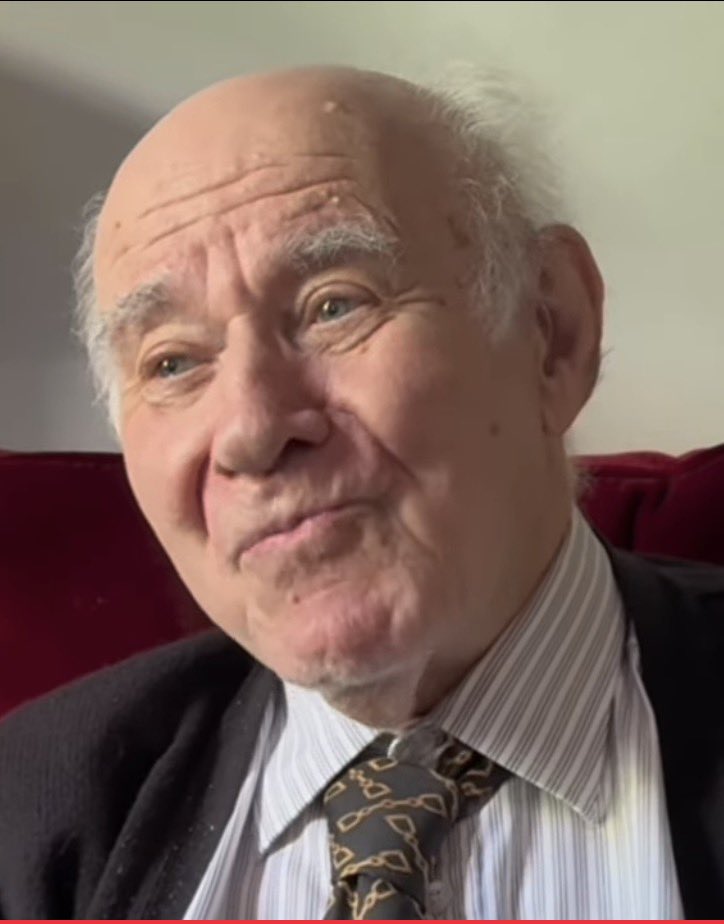 Pour les 90 ans de Pierre Rosenberg, ancien président du Louvre, membre de l’Académie française et tout premier des poussinistes, l’entretien très émouvant que vous attendiez tous. 
Joyeux anniversaire 🎉 🎂!
👉 youtu.be/P0beBPFHg8k?is…