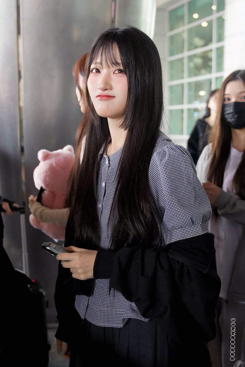 떠뚠니 tweet media