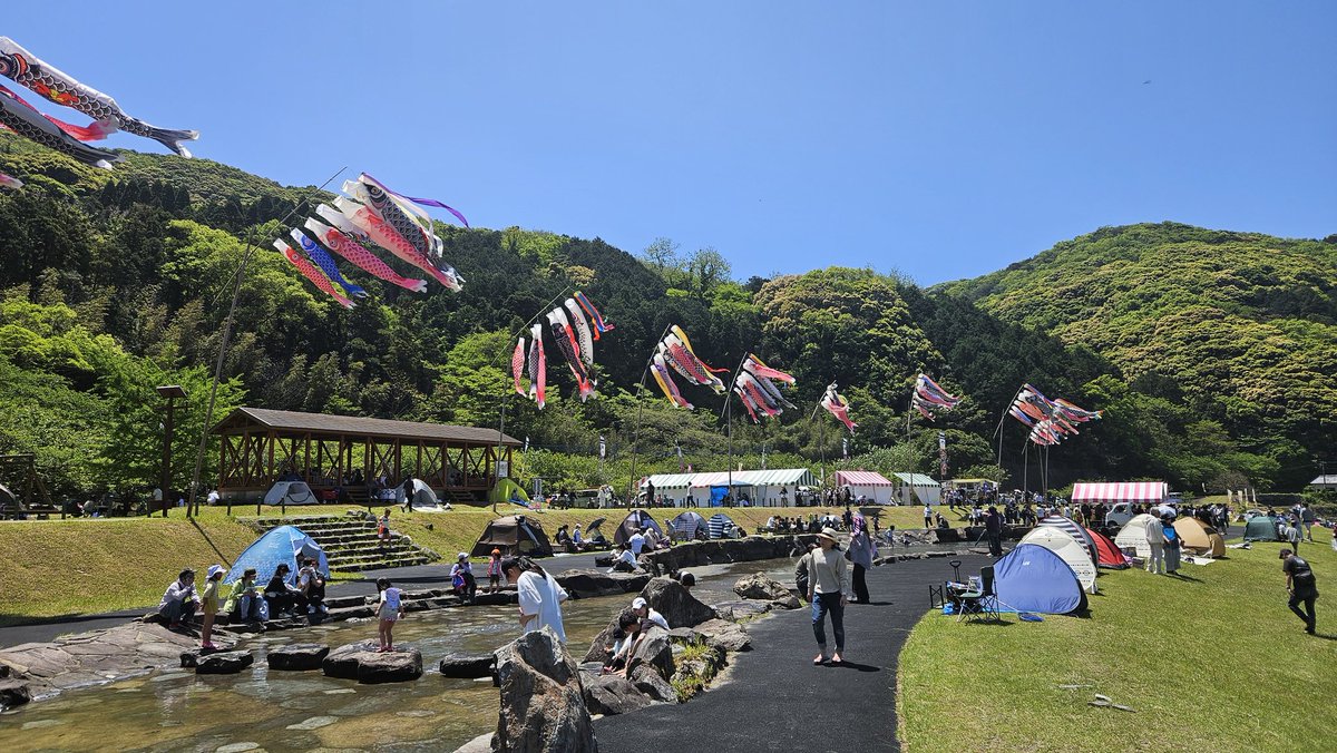 nagasakisotome's tweet photo. 家族で楽しめる催しがあります
GWはぜひ外海で🙋

　【第23回　鯉・来い祭りIN神浦川河川公園】を開催します

期間　5/3(日)〜5/9(土)
メインイベント
　5/3 (日)午前10時〜

あらかぶ釣り堀（1匹200 円）
※高校生以下
その他各種ゲーム、出店コーナー

※例年のうなぎのつかみ取りはありません🙇 https://t.co/VA5ABLIxeP