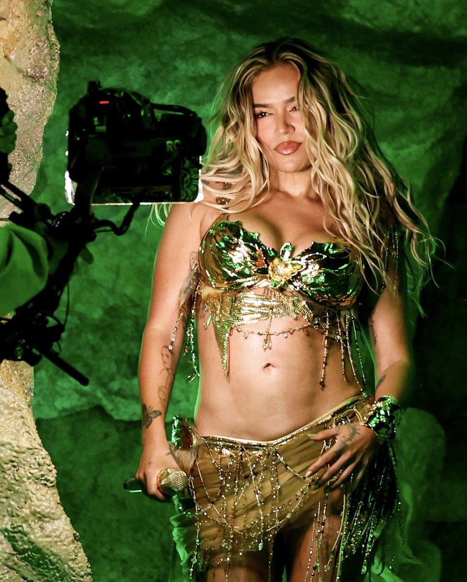 Karol G Reports tweet media