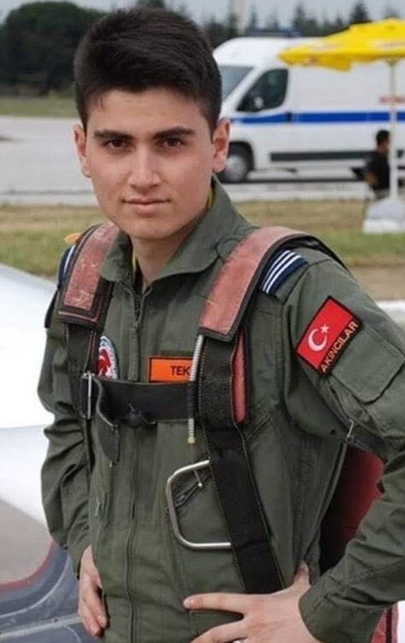 Ebru Çelik tweet media