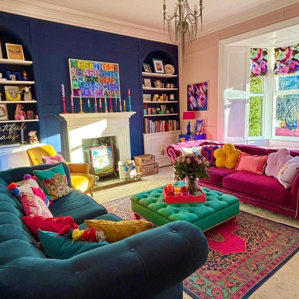 CatherineBJRCC's tweet image. “Пошлость” isn’t just vulgar — it’s fake sophistication and shallow taste.

#RussianLanguage #Culture