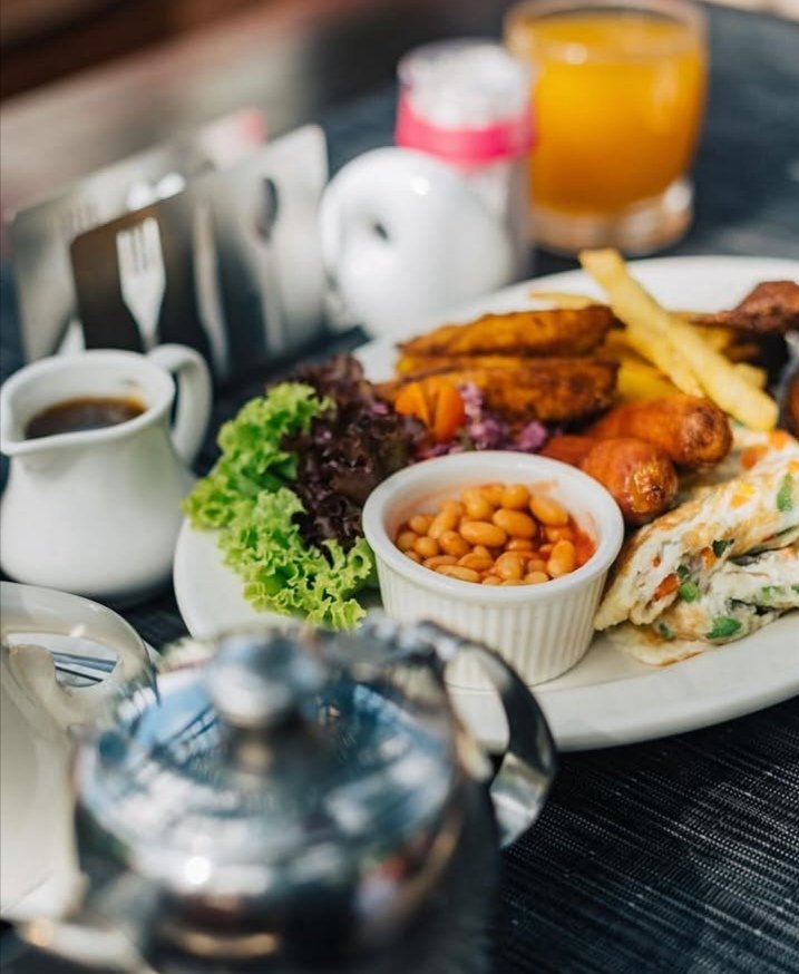 Big breakfast energy 🍳✨
The Zimbali Breakfast Royale at 30K… loaded, satisfying, and exactly how mornings should hit.
Come through today 😉
